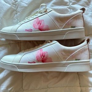Ted Baker London Oruro Floral Women’s Sneaker